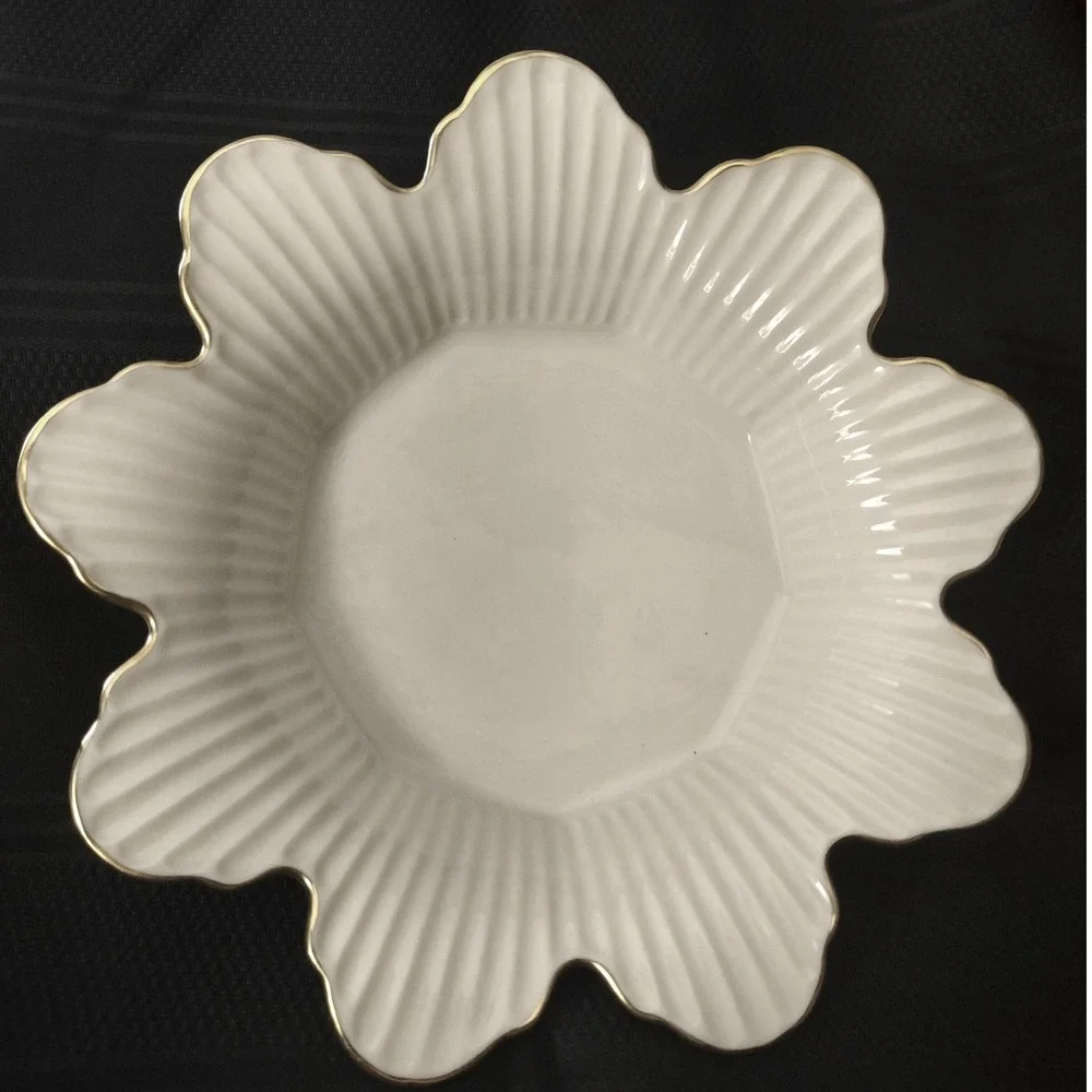 Lenox Meridian Collection Candy Dish‎ Scalloped Gold Rim Cream
